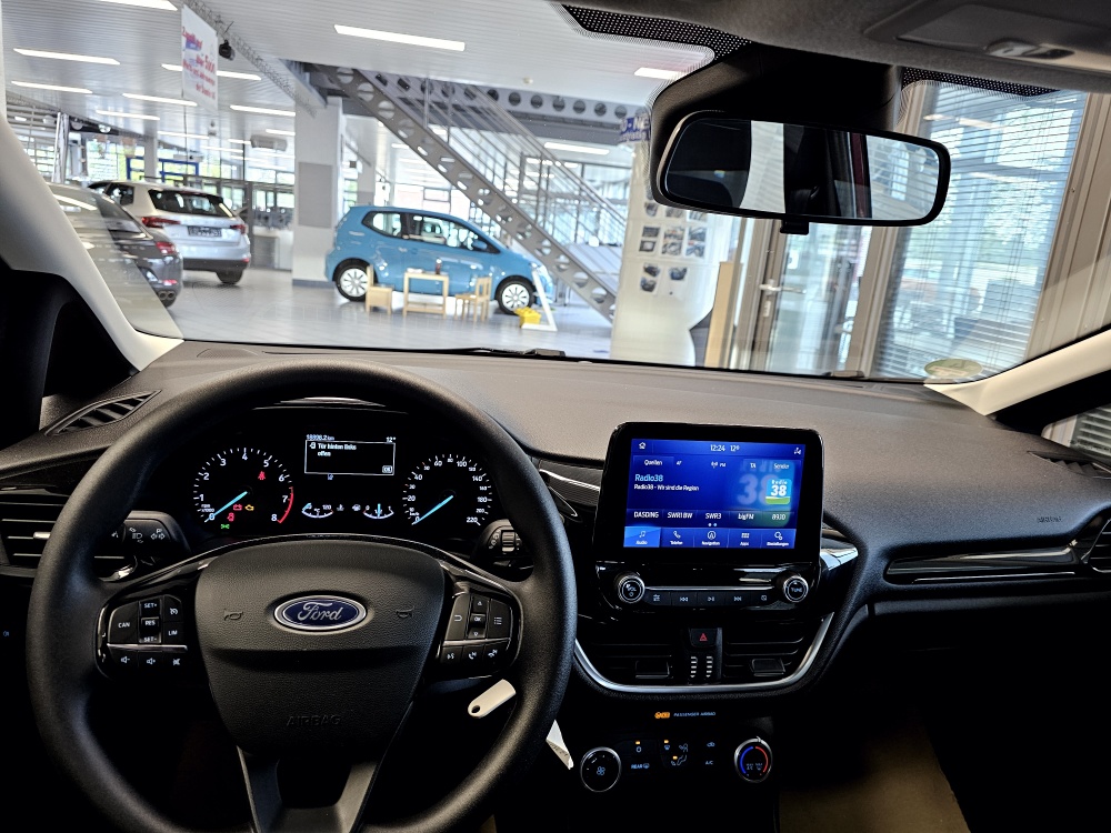 Ford Fiesta  bei Hoffmann Automobile in Wolfsburg kaufen und sofort mitnehmen - Bild 13