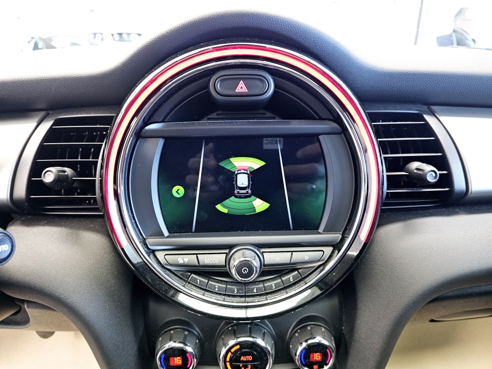 Mini One  bei Hoffmann Automobile in Wolfsburg kaufen und sofort mitnehmen - Bild 11