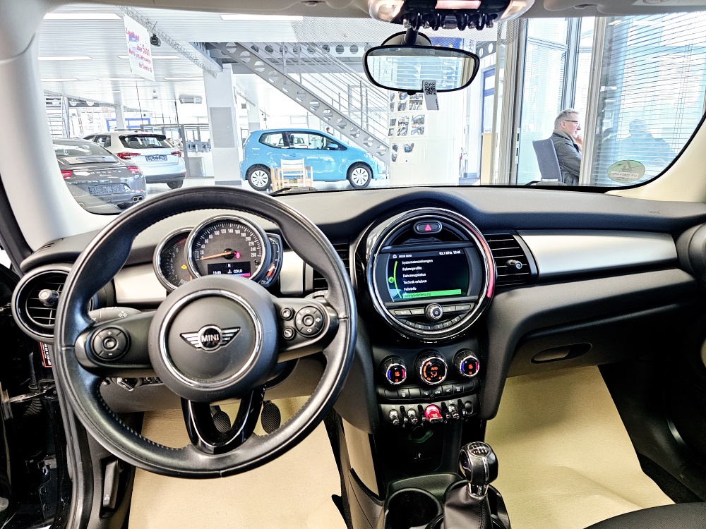 Mini One  bei Hoffmann Automobile in Wolfsburg kaufen und sofort mitnehmen - Bild 12