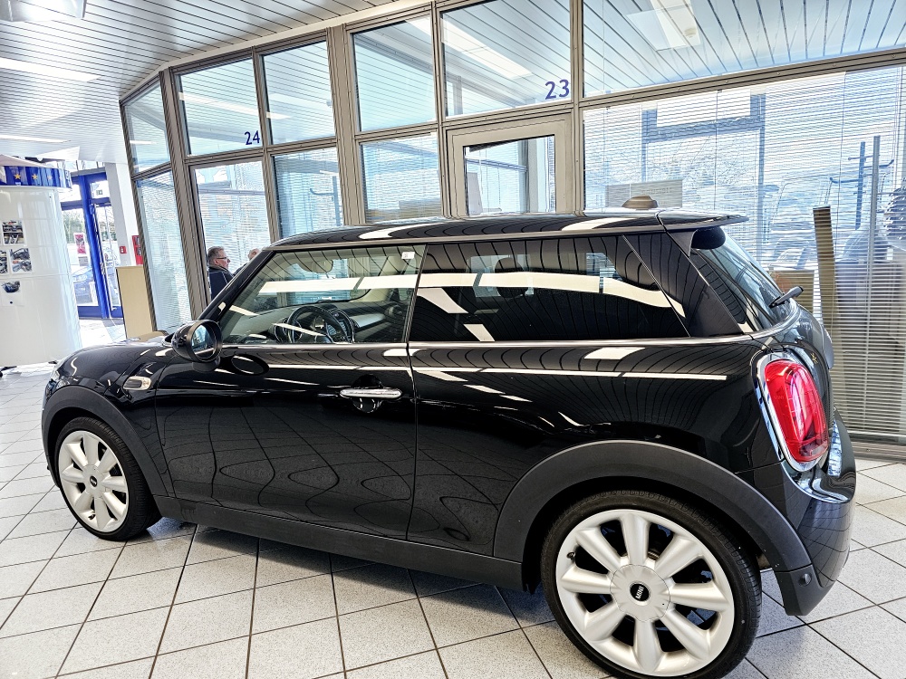 Mini One  bei Hoffmann Automobile in Wolfsburg kaufen und sofort mitnehmen - Bild 16