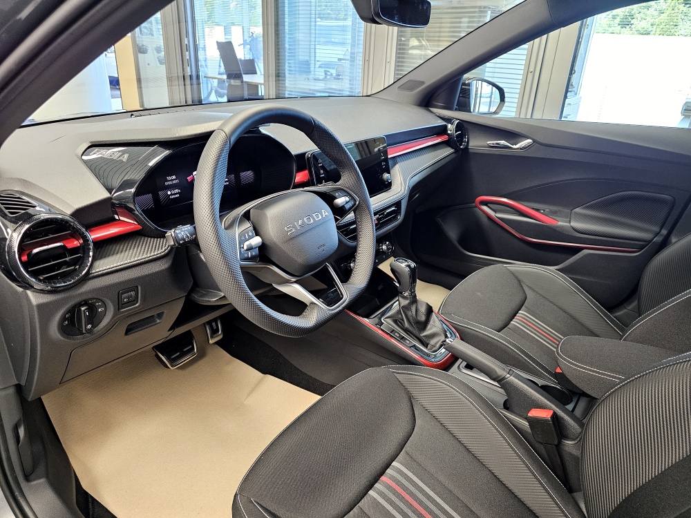 Skoda Fabia  bei Hoffmann Automobile in Wolfsburg kaufen und sofort mitnehmen - Bild 16