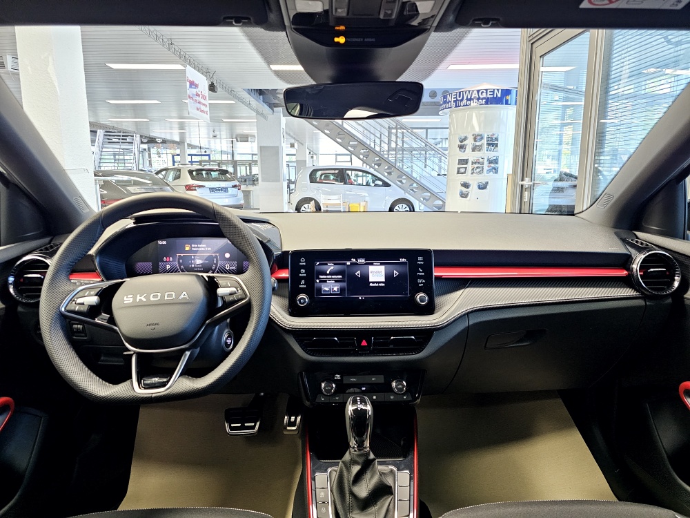 Skoda Fabia  bei Hoffmann Automobile in Wolfsburg kaufen und sofort mitnehmen - Bild 5