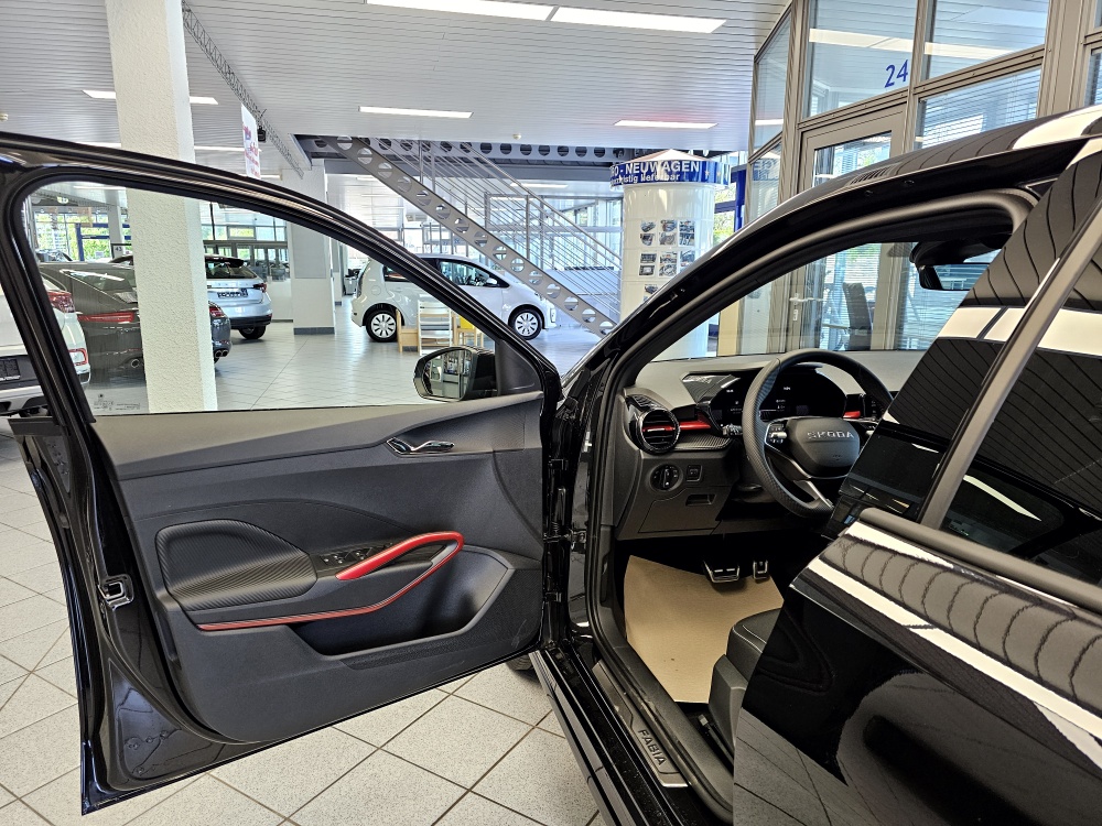 Skoda Fabia  bei Hoffmann Automobile in Wolfsburg kaufen und sofort mitnehmen - Bild 18