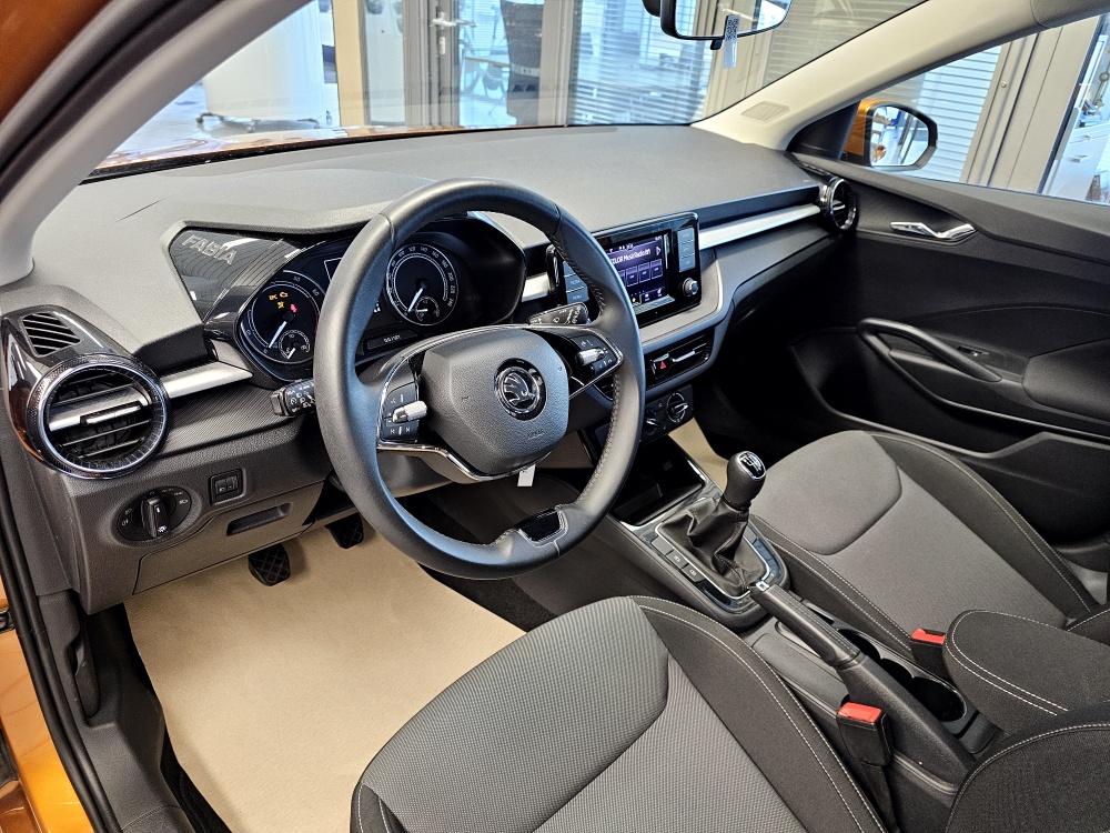 Skoda Fabia  bei Hoffmann Automobile in Wolfsburg kaufen und sofort mitnehmen - Bild 15