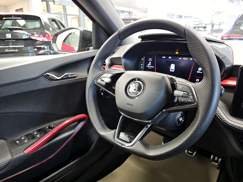 Skoda Fabia  bei Hoffmann Automobile in Wolfsburg kaufen und sofort mitnehmen - Bild 15