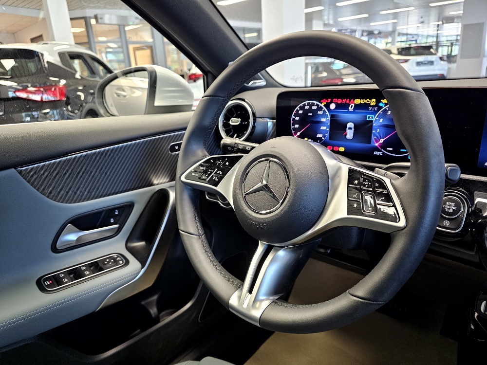 Mercedes-Benz A 200  bei Hoffmann Automobile in Wolfsburg kaufen und sofort mitnehmen - Bild 16