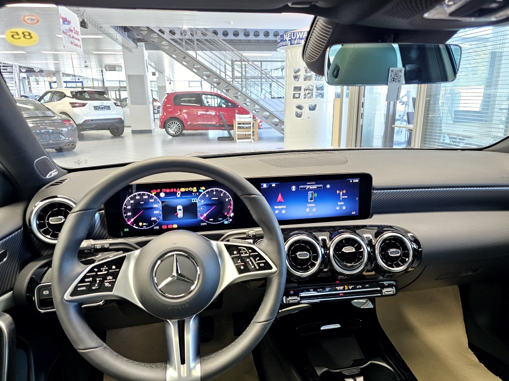 Mercedes-Benz A 200  bei Hoffmann Automobile in Wolfsburg kaufen und sofort mitnehmen - Bild 19