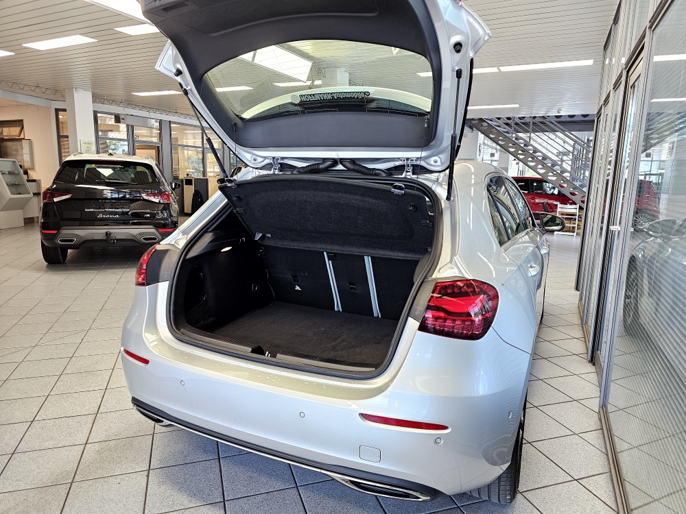 Mercedes-Benz A 200  bei Hoffmann Automobile in Wolfsburg kaufen und sofort mitnehmen - Bild 2