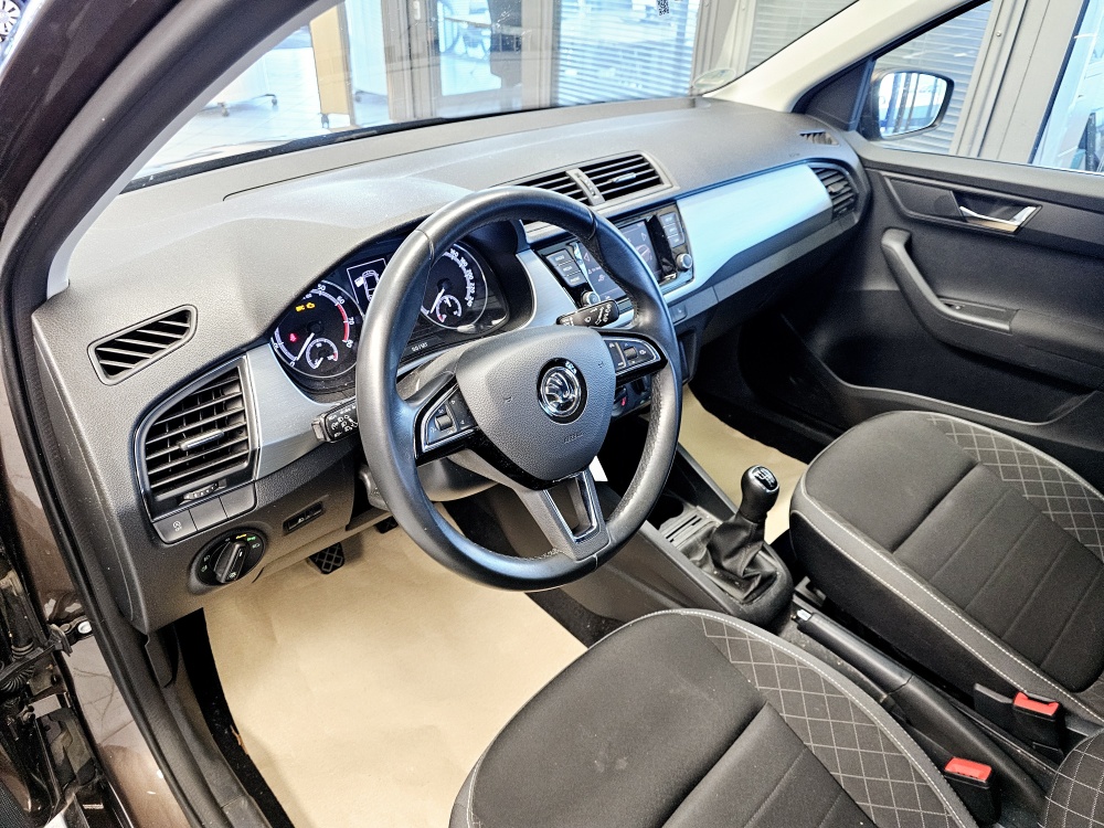 Skoda Fabia  bei Hoffmann Automobile in Wolfsburg kaufen und sofort mitnehmen - Bild 11