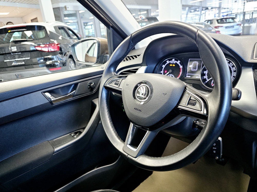 Skoda Fabia  bei Hoffmann Automobile in Wolfsburg kaufen und sofort mitnehmen - Bild 9