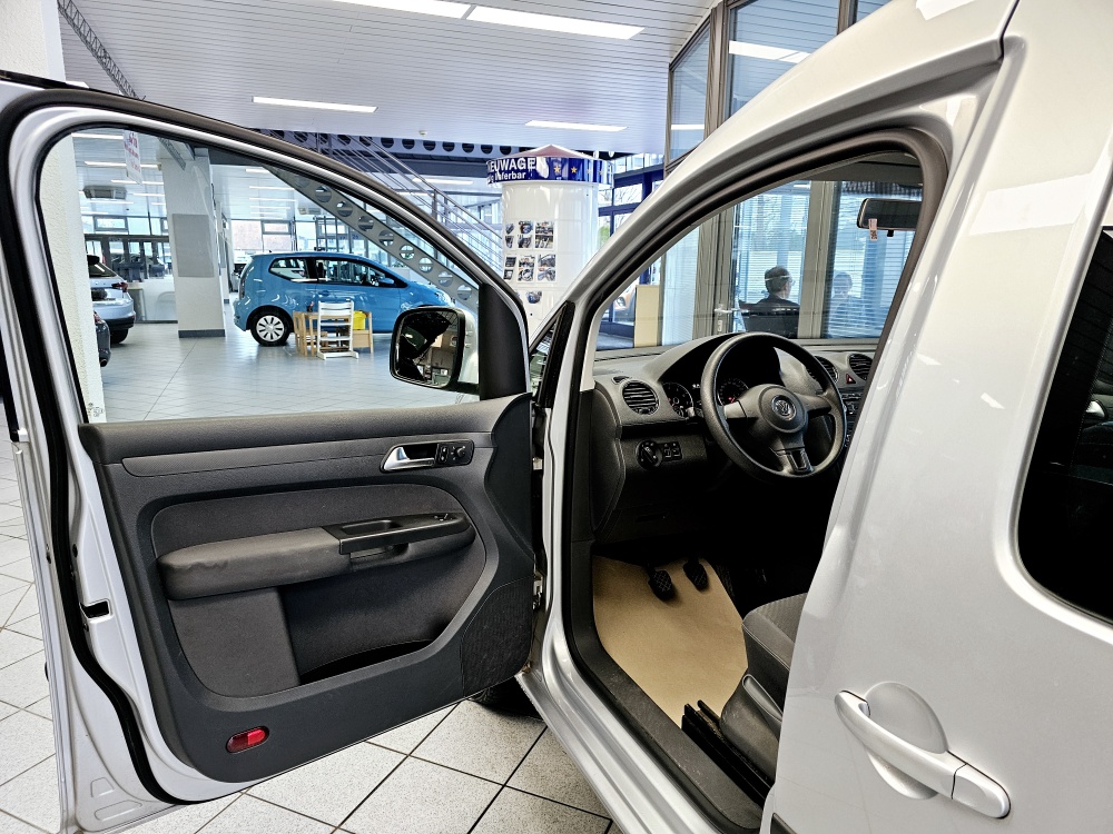VW Caddy Maxi  bei Hoffmann Automobile in Wolfsburg kaufen und sofort mitnehmen - Bild 12