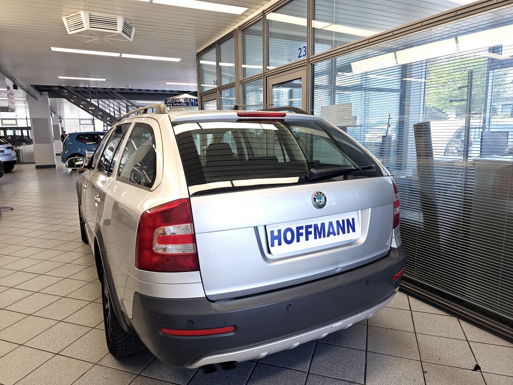Skoda Octavia Combi  bei Hoffmann Automobile in Wolfsburg kaufen und sofort mitnehmen - Bild 5