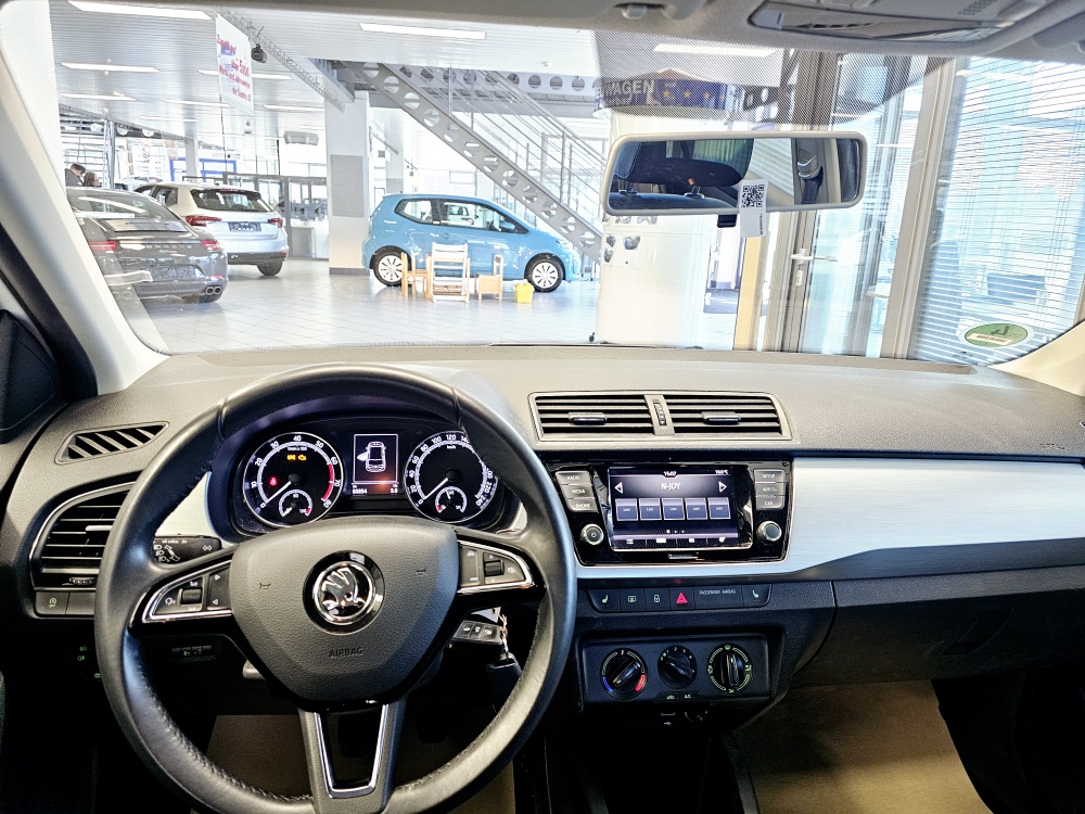 Skoda Fabia  bei Hoffmann Automobile in Wolfsburg kaufen und sofort mitnehmen - Bild 11