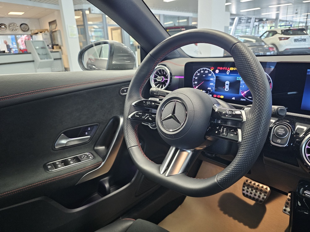 Mercedes-Benz CLA 200  bei Hoffmann Automobile in Wolfsburg kaufen und sofort mitnehmen - Bild 14