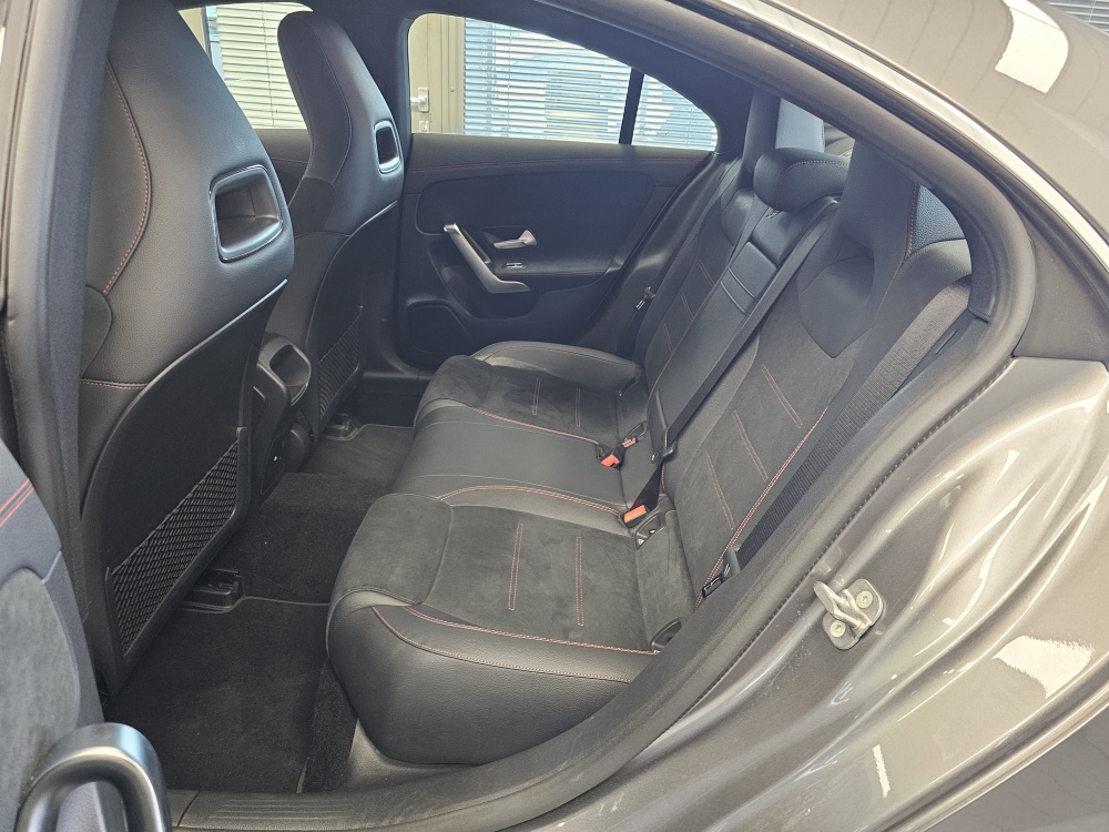 Mercedes-Benz CLA 200  bei Hoffmann Automobile in Wolfsburg kaufen und sofort mitnehmen - Bild 4