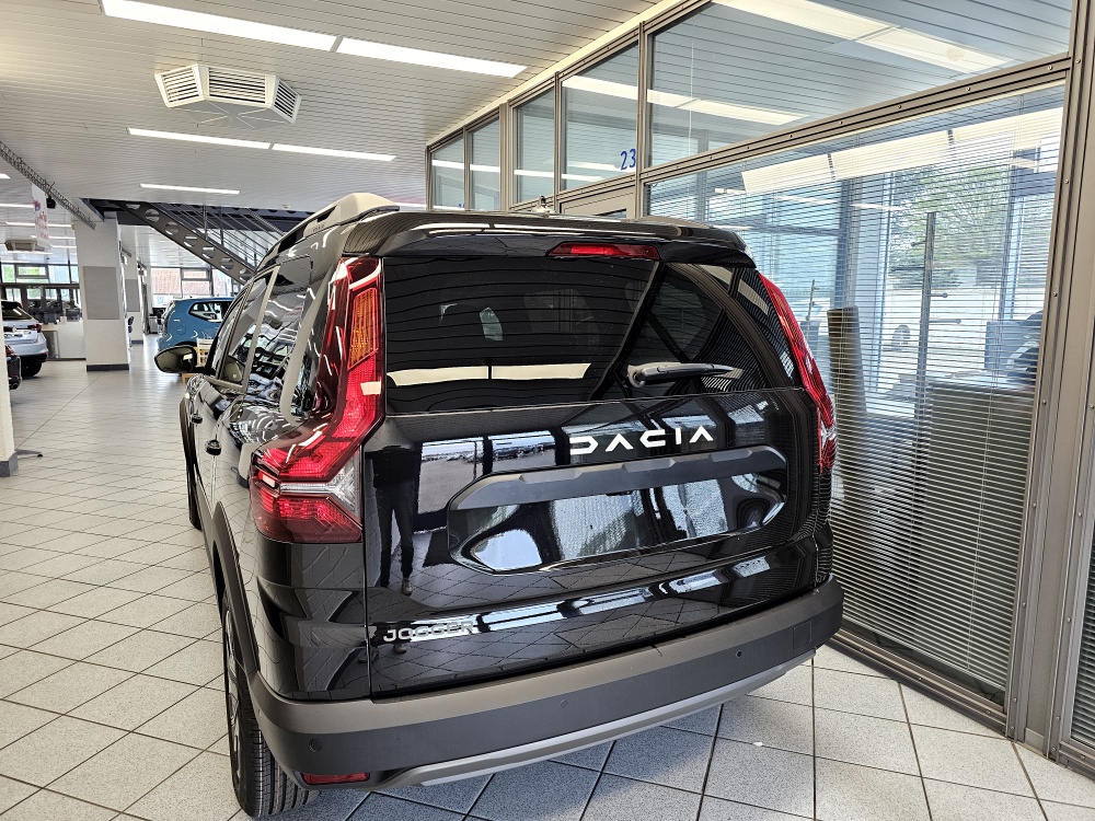 Dacia Jogger  bei Hoffmann Automobile in Wolfsburg kaufen und sofort mitnehmen - Bild 3