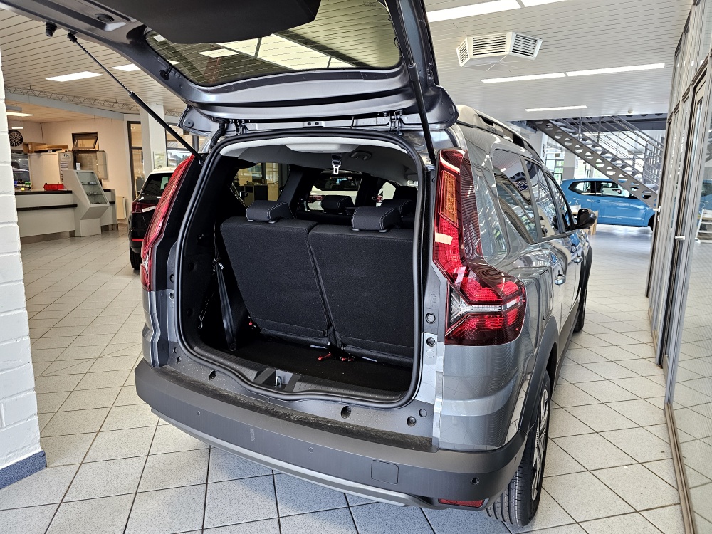 Dacia Jogger  bei Hoffmann Automobile in Wolfsburg kaufen und sofort mitnehmen - Bild 2
