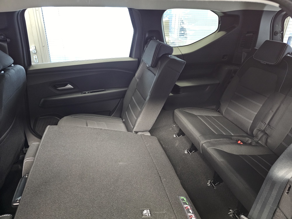 Dacia Jogger  bei Hoffmann Automobile in Wolfsburg kaufen und sofort mitnehmen - Bild 4