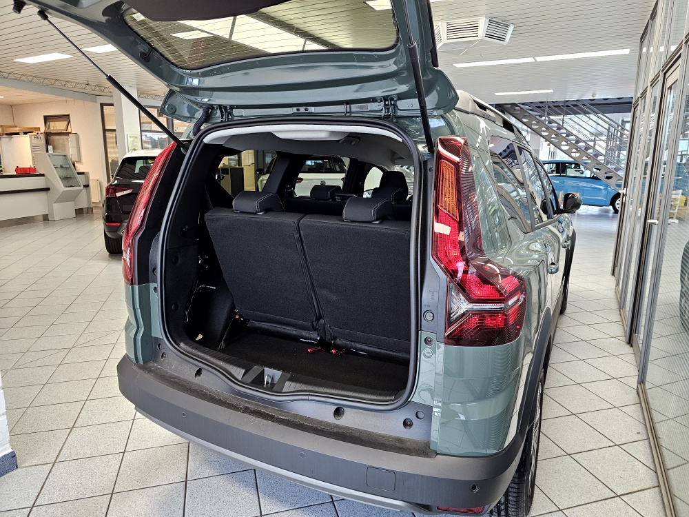 Dacia Jogger  bei Hoffmann Automobile in Wolfsburg kaufen und sofort mitnehmen - Bild 2