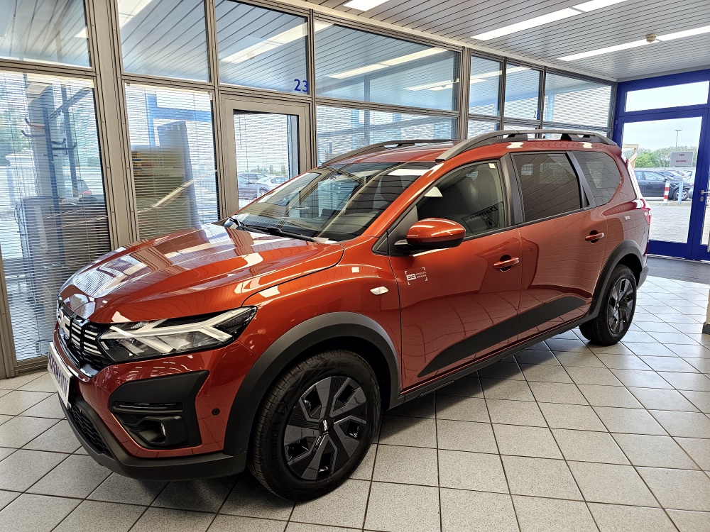Dacia Jogger Expression für nur 22.200,- € bei Hoffmann Automobile in Wolfsburg kaufen und sofort mitnehmen
