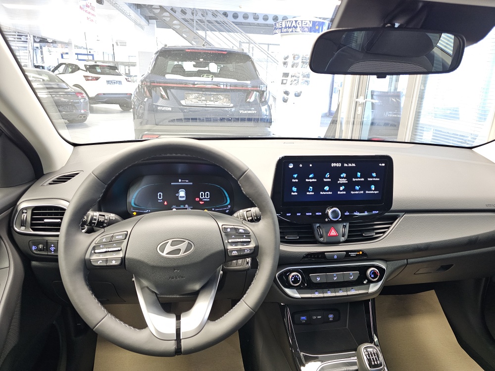 Hyundai i30 Kombi  bei Hoffmann Automobile in Wolfsburg kaufen und sofort mitnehmen - Bild 16