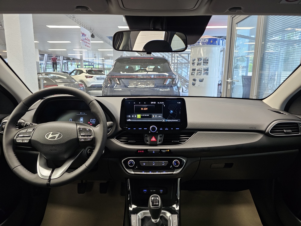 Hyundai i30 Kombi  bei Hoffmann Automobile in Wolfsburg kaufen und sofort mitnehmen - Bild 5