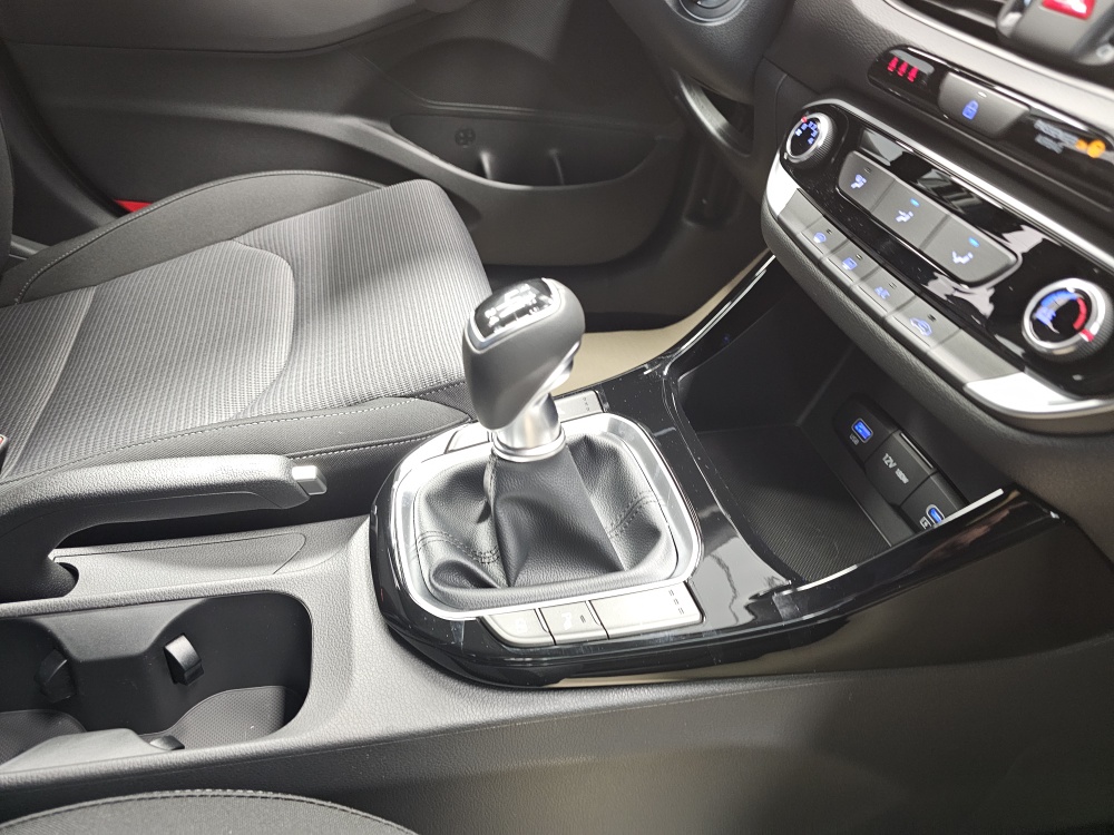 Hyundai i30 Kombi  bei Hoffmann Automobile in Wolfsburg kaufen und sofort mitnehmen - Bild 7