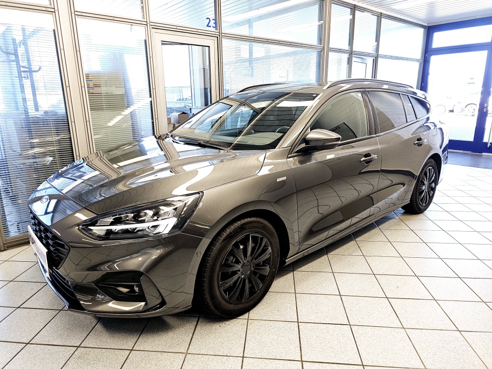 Ford Focus Turnier ST-Line für nur 17.400,- € bei Hoffmann Automobile in Wolfsburg kaufen und sofort mitnehmen