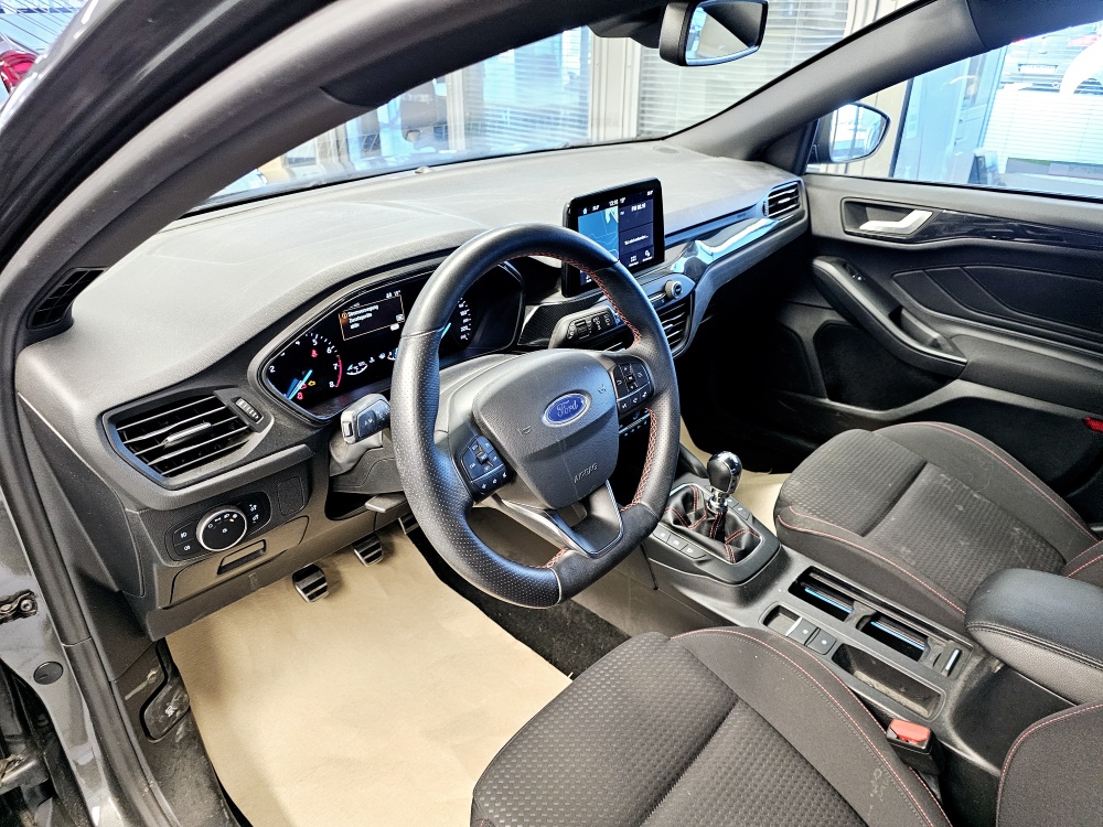 Ford Focus Turnier  bei Hoffmann Automobile in Wolfsburg kaufen und sofort mitnehmen - Bild 12