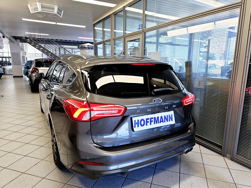 Ford Focus Turnier  bei Hoffmann Automobile in Wolfsburg kaufen und sofort mitnehmen - Bild 4