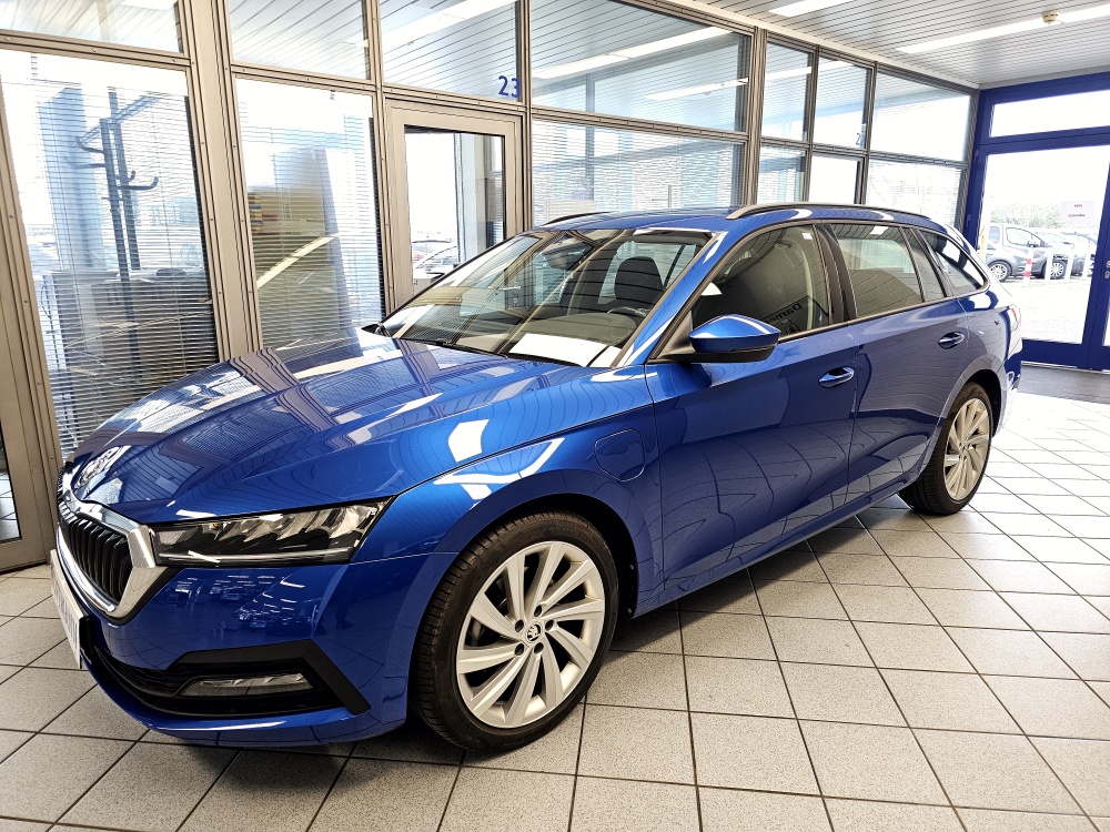 Skoda Octavia Combi Ambition für nur 21.200,- € bei Hoffmann Automobile in Wolfsburg kaufen und sofort mitnehmen