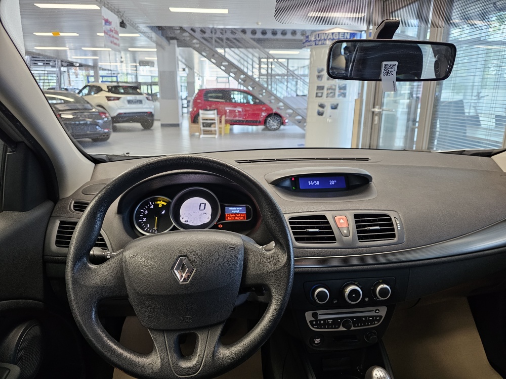 Renault Megane Grandtour  bei Hoffmann Automobile in Wolfsburg kaufen und sofort mitnehmen - Bild 9