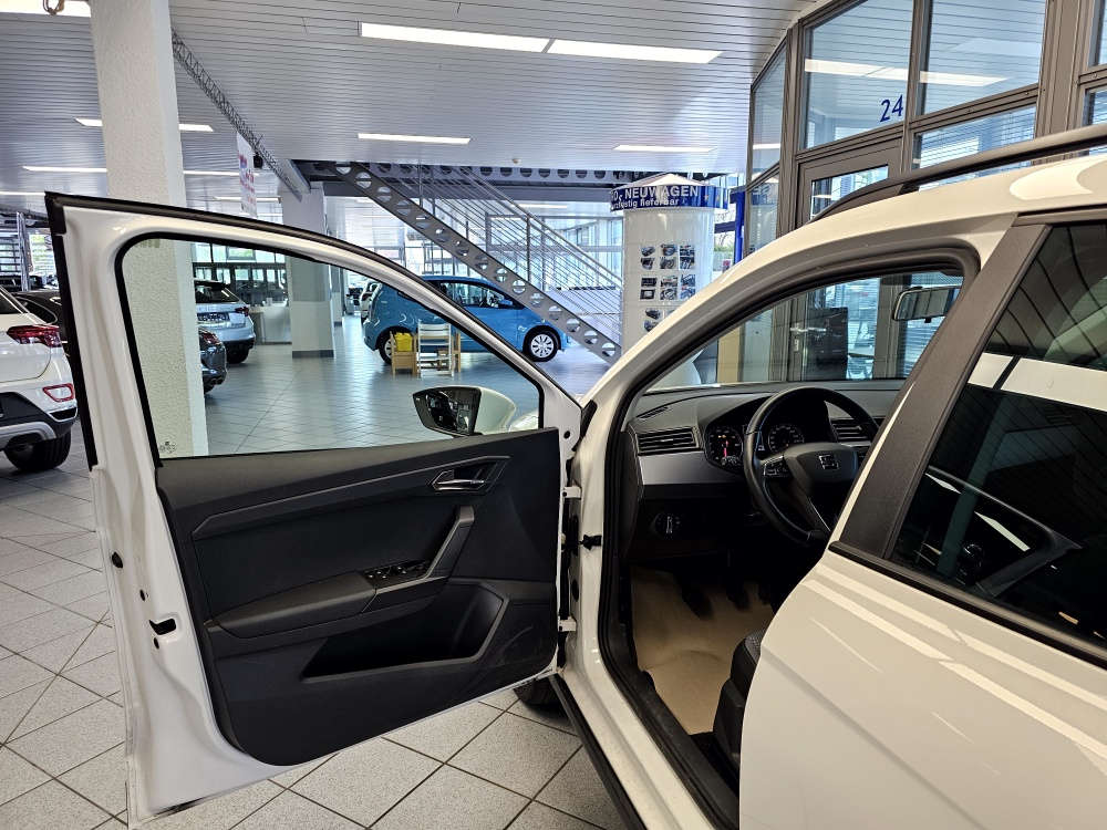 Seat Arona  bei Hoffmann Automobile in Wolfsburg kaufen und sofort mitnehmen - Bild 13