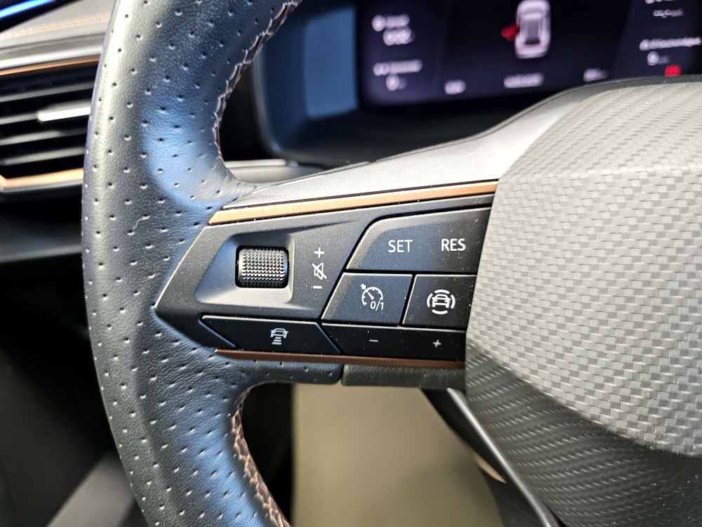 Cupra Formentor  bei Hoffmann Automobile in Wolfsburg kaufen und sofort mitnehmen - Bild 13