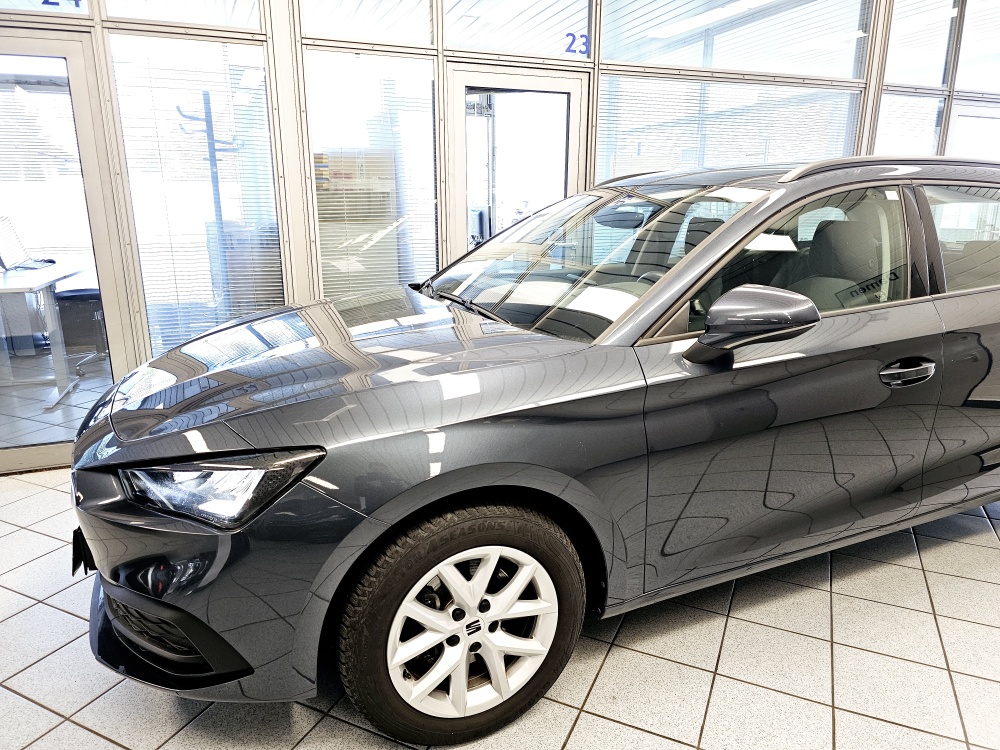 Seat Leon Sportstourer  ST  bei Hoffmann Automobile in Wolfsburg kaufen und sofort mitnehmen - Bild 20