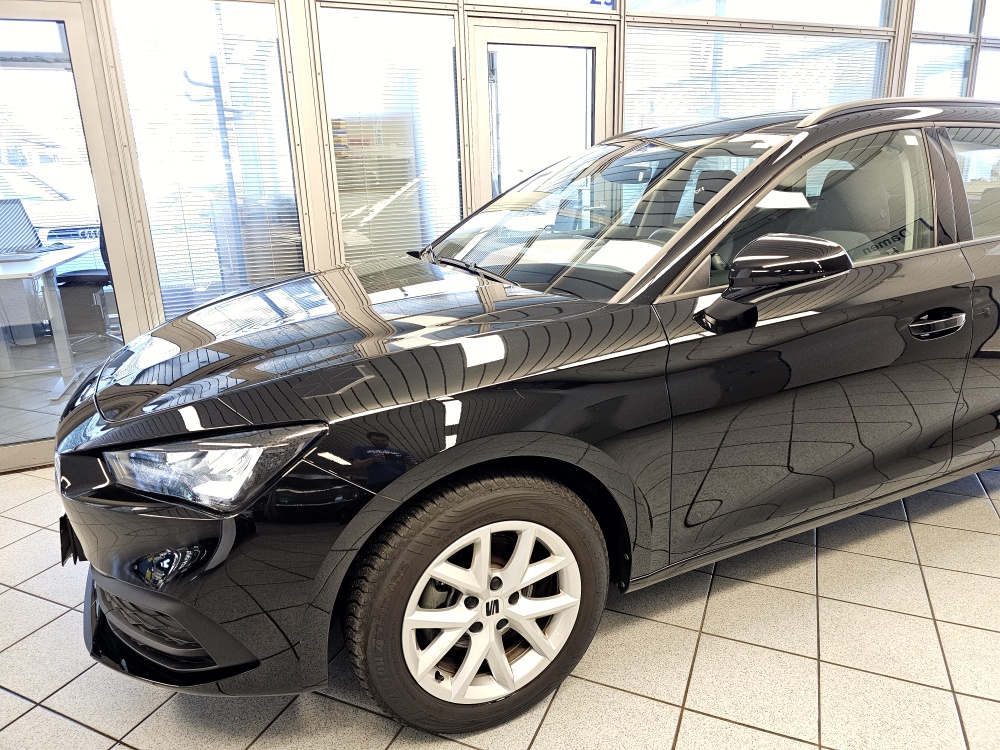 Seat Leon Sportstourer  ST  bei Hoffmann Automobile in Wolfsburg kaufen und sofort mitnehmen - Bild 19