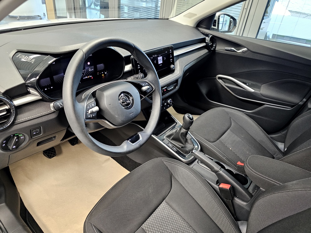 Skoda Fabia  bei Hoffmann Automobile in Wolfsburg kaufen und sofort mitnehmen - Bild 18