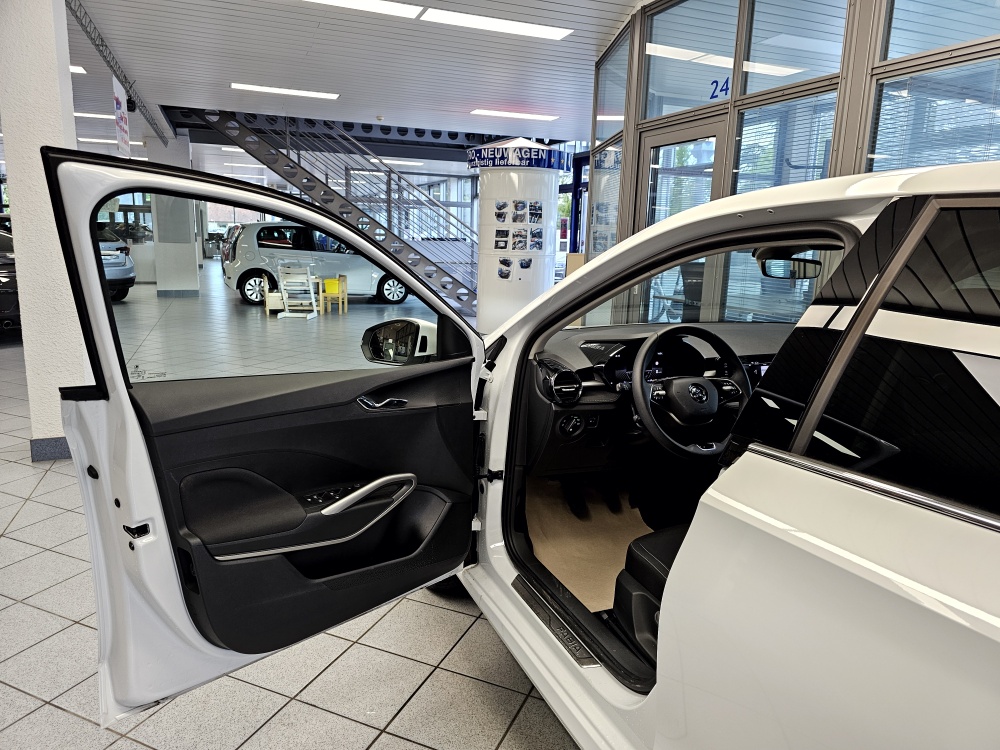 Skoda Fabia  bei Hoffmann Automobile in Wolfsburg kaufen und sofort mitnehmen - Bild 20