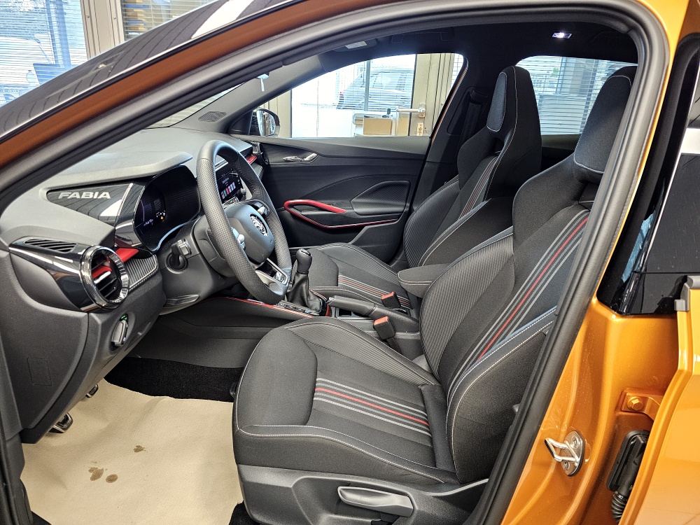 Skoda Fabia  bei Hoffmann Automobile in Wolfsburg kaufen und sofort mitnehmen - Bild 19