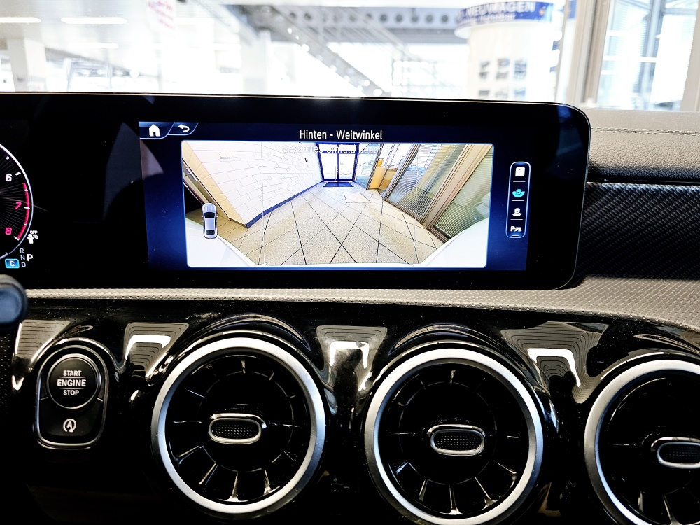 Mercedes-Benz CLA 180  bei Hoffmann Automobile in Wolfsburg kaufen und sofort mitnehmen - Bild 11