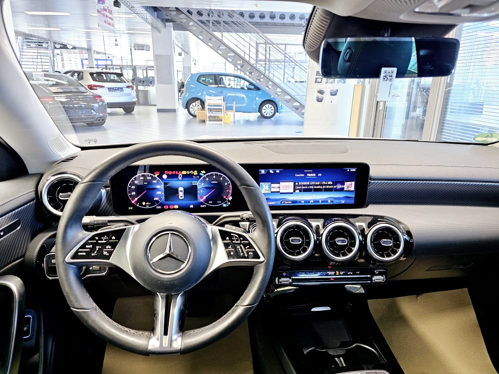 Mercedes-Benz CLA 180  bei Hoffmann Automobile in Wolfsburg kaufen und sofort mitnehmen - Bild 13