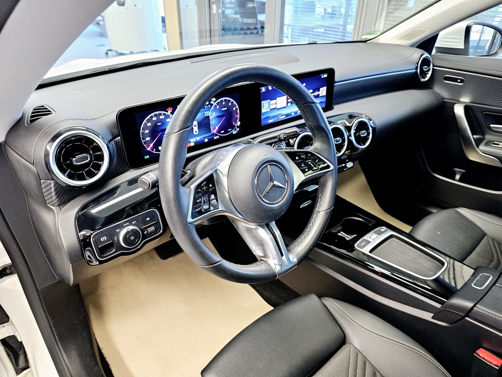 Mercedes-Benz CLA 180  bei Hoffmann Automobile in Wolfsburg kaufen und sofort mitnehmen - Bild 14