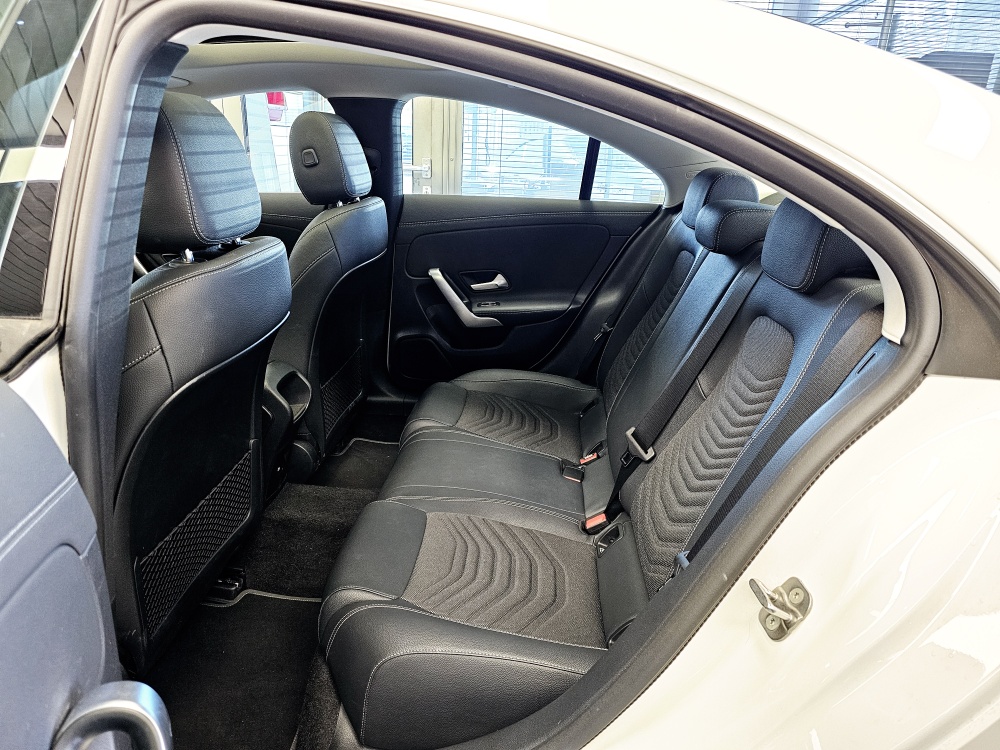 Mercedes-Benz CLA 180  bei Hoffmann Automobile in Wolfsburg kaufen und sofort mitnehmen - Bild 4