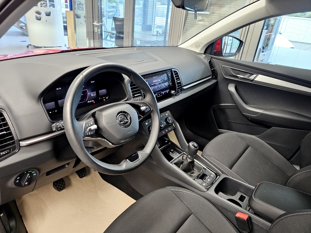 Skoda Karoq  bei Hoffmann Automobile in Wolfsburg kaufen und sofort mitnehmen - Bild 17
