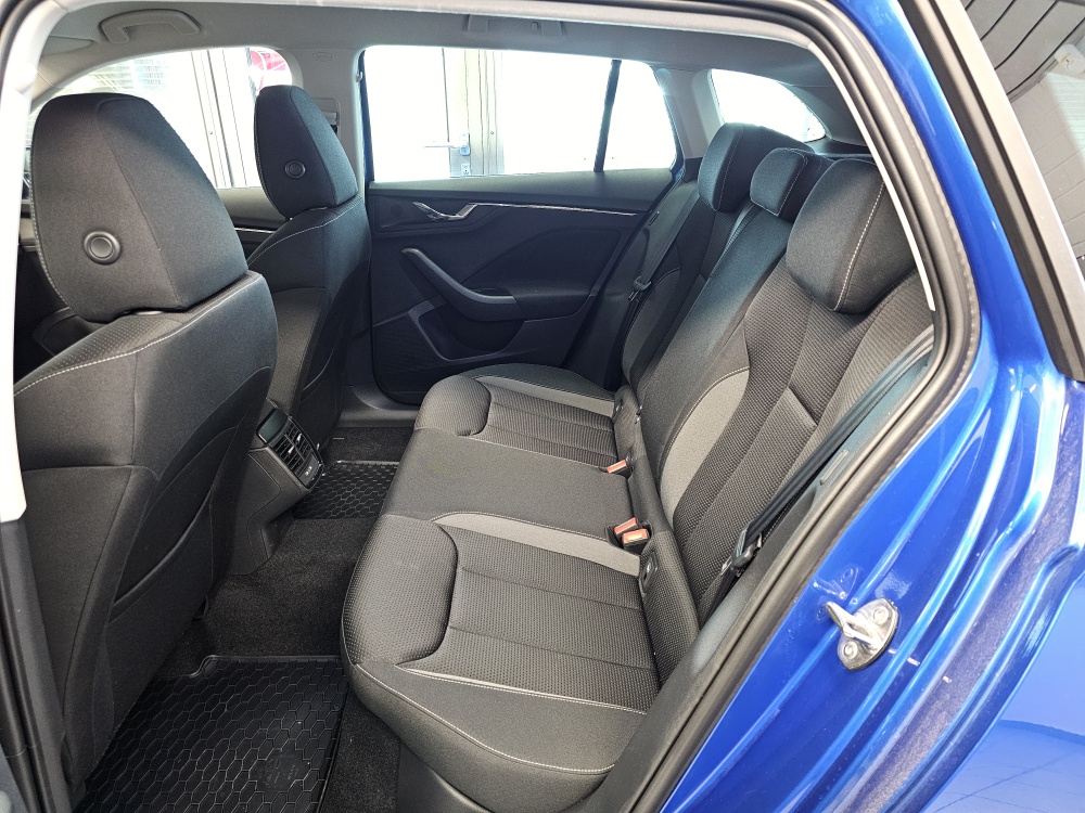 Skoda Scala  bei Hoffmann Automobile in Wolfsburg kaufen und sofort mitnehmen - Bild 5