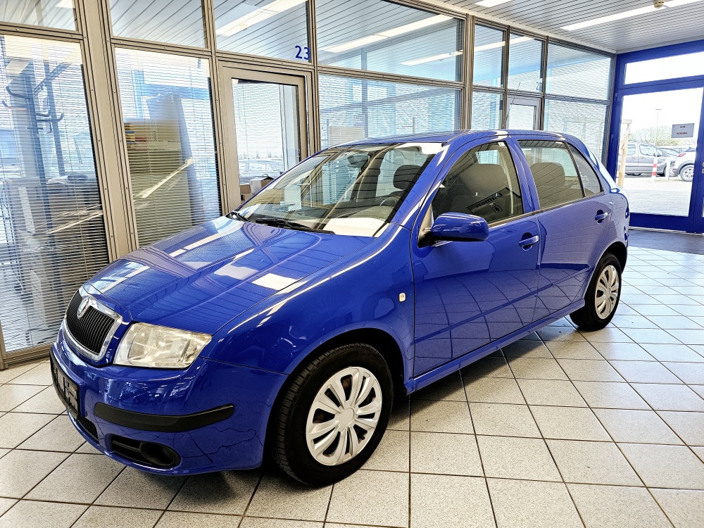 Skoda Fabia  für nur 700,- € bei Hoffmann Automobile in Wolfsburg kaufen und sofort mitnehmen