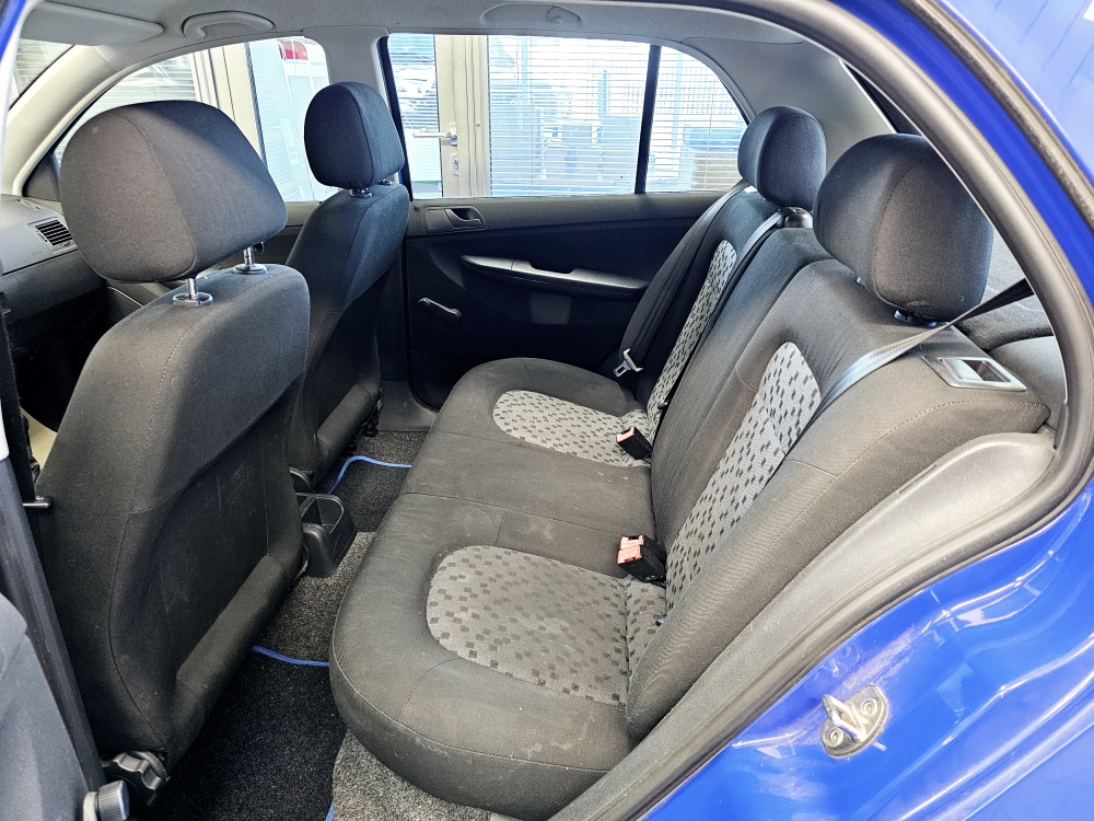 Skoda Fabia  bei Hoffmann Automobile in Wolfsburg kaufen und sofort mitnehmen - Bild 4