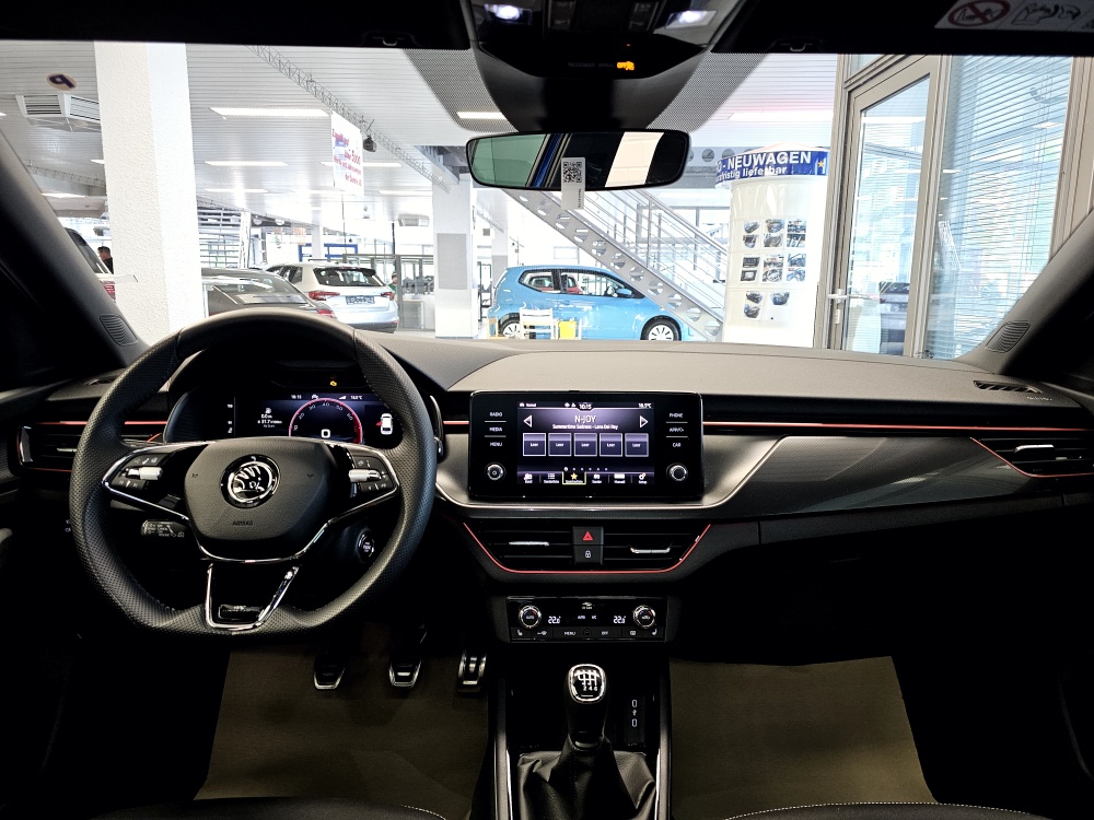Skoda Scala  bei Hoffmann Automobile in Wolfsburg kaufen und sofort mitnehmen - Bild 9