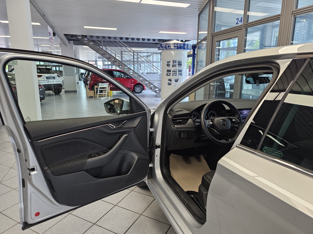 Skoda Scala  bei Hoffmann Automobile in Wolfsburg kaufen und sofort mitnehmen - Bild 19