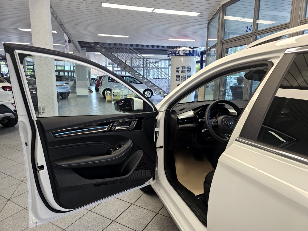 MG MG5  bei Hoffmann Automobile in Wolfsburg kaufen und sofort mitnehmen - Bild 19